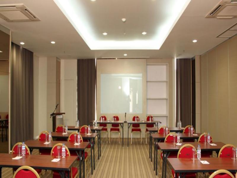 Metland Hotel Bekasi Extérieur photo