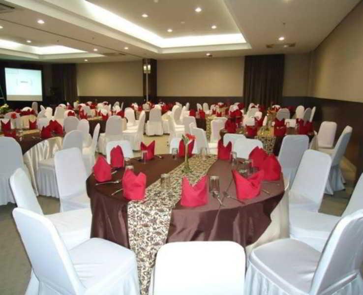 Metland Hotel Bekasi Extérieur photo